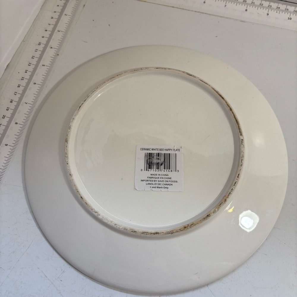 🛍️3/$30 BNWT Set of two “Bee Happy” white ceramic dinner‎ plates - Picture 3 of 9